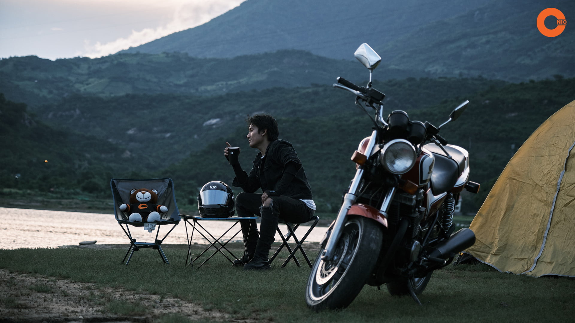 Biker là gì? Phong cách, đồ bảo hộ của Biker đích thực? 16 biker cắm trại